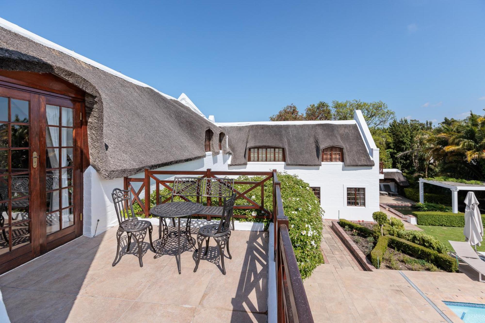 Die Rietdak - Reetdachhaus Mit Vier Schlafzimmern Ciudad del Cabo Exterior foto